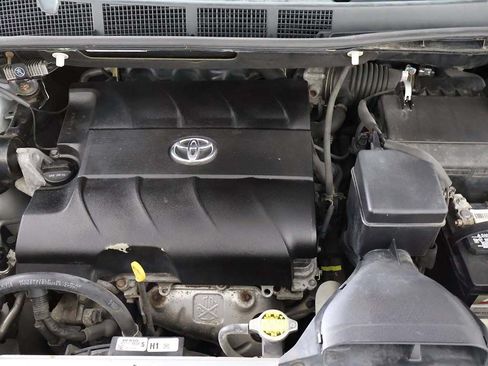 Used 2011 Toyota Sienna LE w/ Towing Pkg FWD image 17