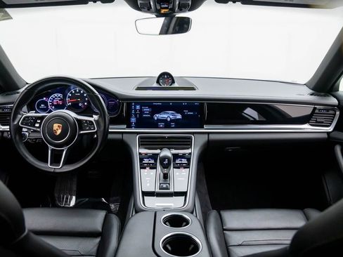 Used 2020 Porsche Panamera 4 image 10