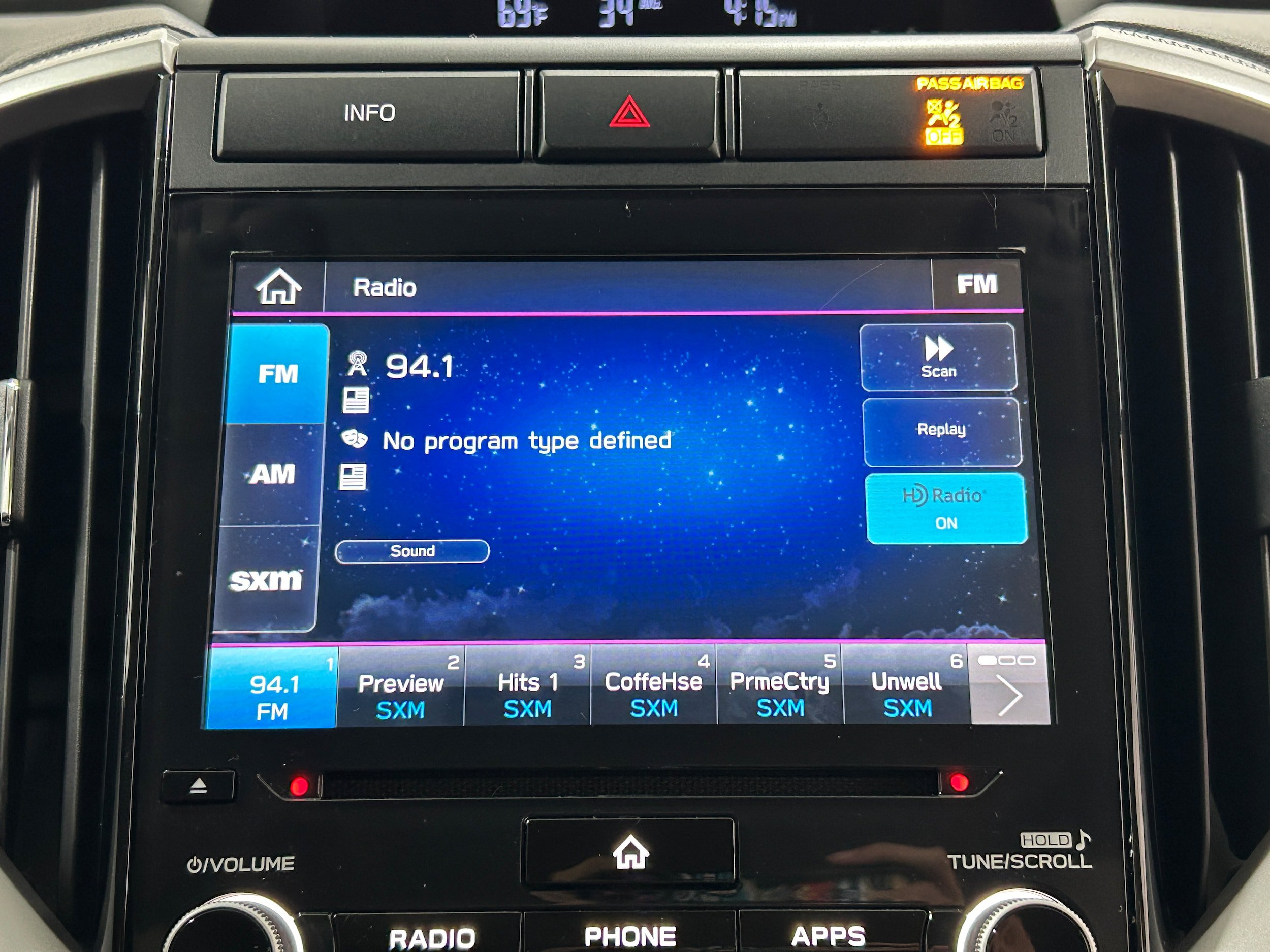 Used 2020 Subaru Ascent Premium w/ Convenience Package AWD/4WD image 5