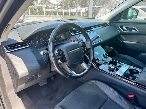 Used 2019 Land Rover Range Rover Velar image 10