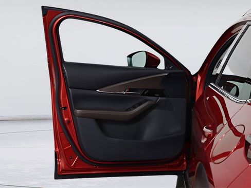 New 2025 MAZDA CX-30 AWD 2.5 S w/ Premium Package image 16