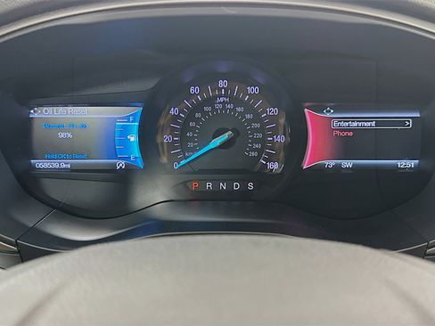 Used 2018 Ford Fusion SE w/ Fusion SE Technology Package FWD image 18