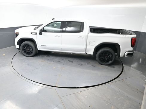 New 2026 GMC Sierra 1500 Elevation w/ Elevation Premium Package AWD/4WD image 44