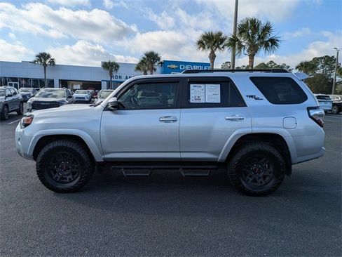 Used 2019 Toyota 4Runner TRD Off-Road image 8