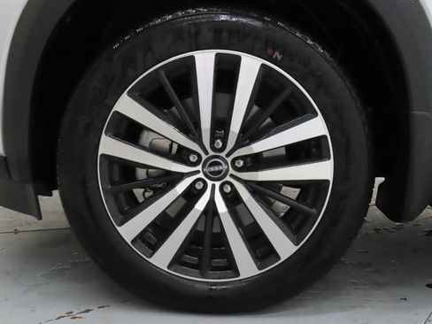 Used 2025 Nissan Pathfinder Platinum w/ Cargo Package image 28