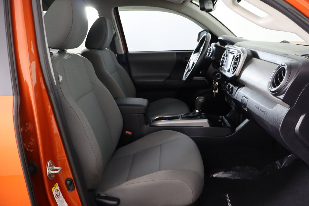 Used 2018 Toyota Tacoma SR5 RWD image 10