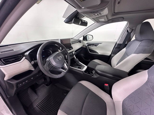 Used 2023 Toyota RAV4 XLE w/ Convenience Package AWD/4WD image 12
