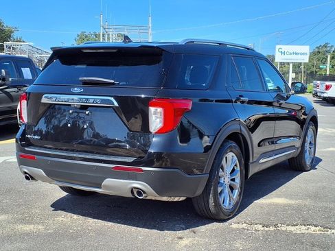 Used 2023 Ford Explorer Limited w/ Equipment Group 301A image 7