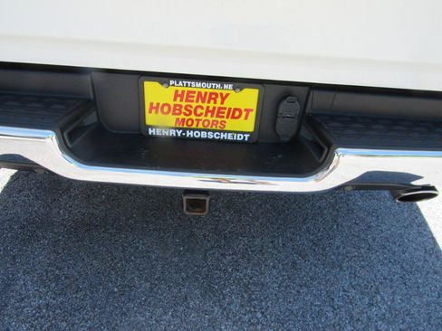 Used 2023 RAM 1500 Laramie AWD/4WD image 13