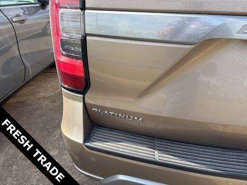 Used 2020 Ford Expedition Platinum image 8