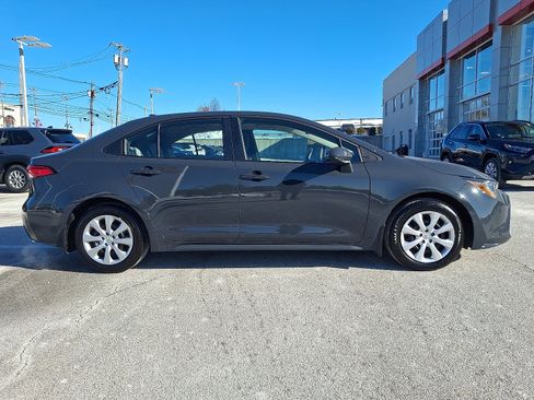 Certified 2025 Toyota Corolla LE image 7