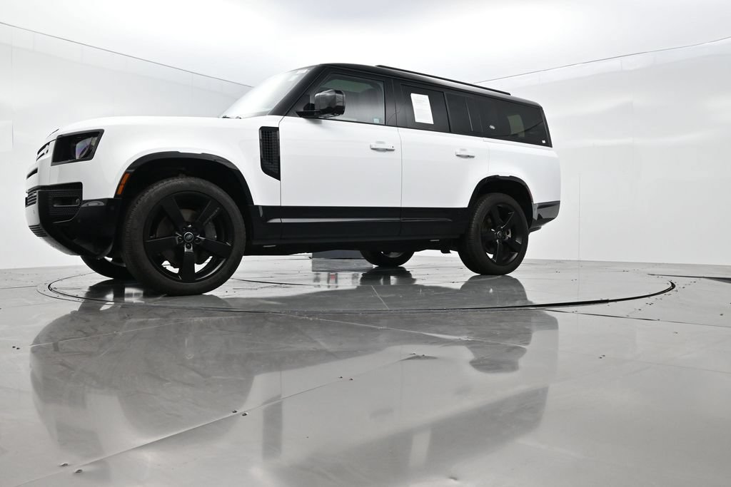 Used 2023 Land Rover Defender 130 X-Dynamic SE AWD/4WD image 55