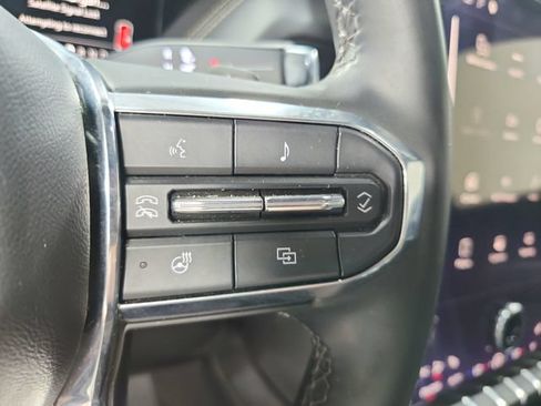 Used 2025 GMC Yukon Elevation RWD image 24