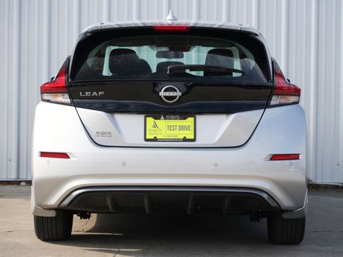 Used 2023 Nissan Leaf S image 10