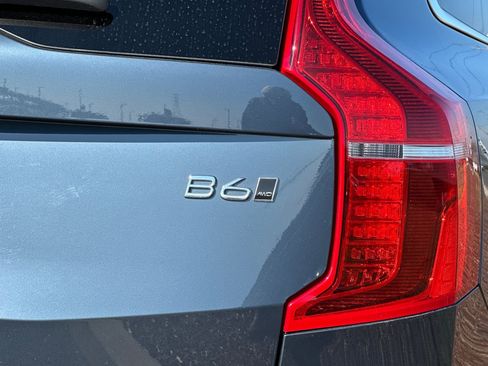 Used 2025 Volvo XC90 B6 Ultra image 35