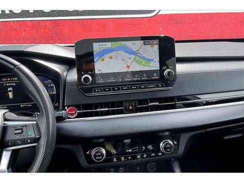 Used 2024 Mitsubishi Outlander Ralliart image 7