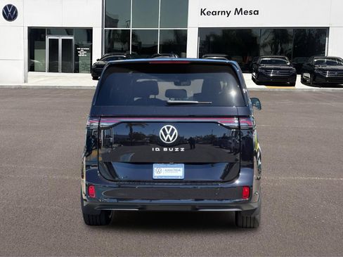 New 2025 Volkswagen ID. Buzz Pro S RWD image 5
