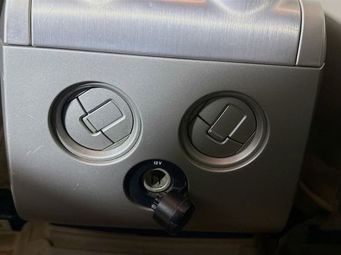 Used 2010 Ford F150 Lariat AWD/4WD image 28