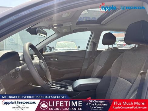 Used 2025 Honda Accord SE image 6