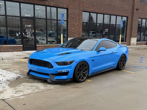 Used 2017 Ford Mustang GT image 2