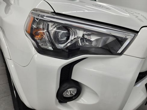 Used 2021 Toyota 4Runner SR5 image 21