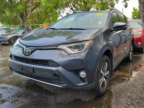 Used 2017 Toyota RAV4 XLE AWD/4WD image 33