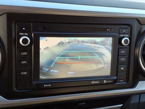 Used 2016 Toyota Tacoma SR5 w/ SR5 Appearance Package (SN) image 14