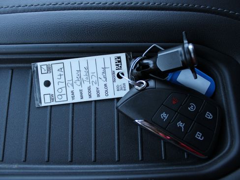 Used 2021 Chevrolet Tahoe Z71 image 31