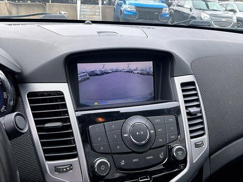Used 2013 Chevrolet Cruze LTZ FWD image 19