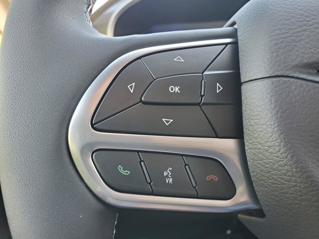 New 2027 Chrysler Pacifica Select AWD/4WD image 13