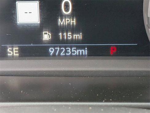 Used 2021 Chevrolet Silverado 1500 High Country w/ Technology Package image 31