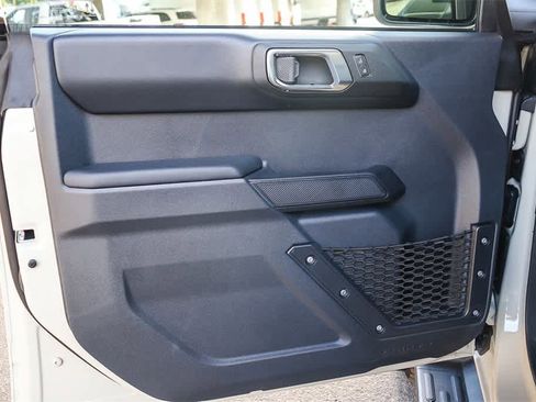 New 2025 Ford Bronco Outer Banks w/ Sasquatch Package image 22