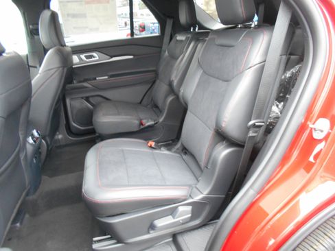 New 2026 Ford Explorer ST w/ Sun And Sound Package image 30