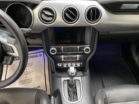 Used 2022 Ford Mustang GT Premium image 26