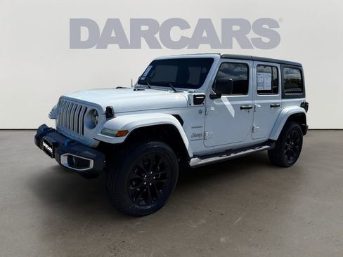 Used 2023 Jeep Wrangler Unlimited Sahara w/ Cold Weather Group image 3