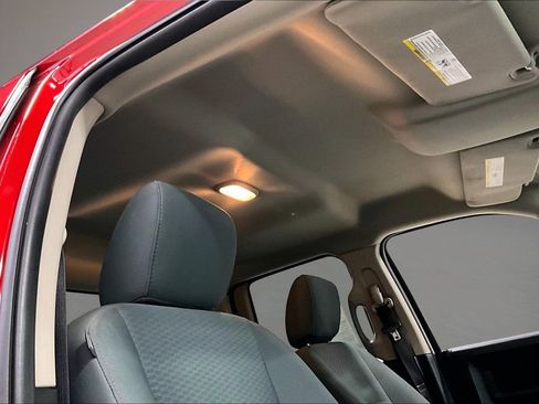 Used 2018 RAM 1500 Express AWD/4WD image 27