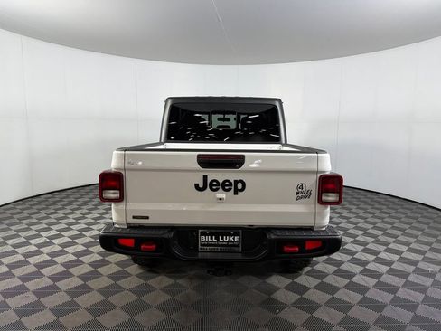 Used 2021 Jeep Gladiator Sport AWD/4WD image 9