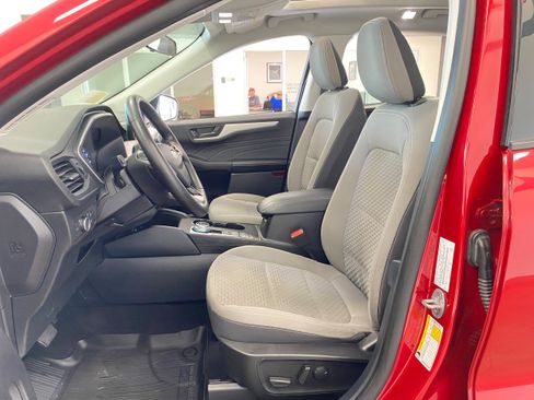 Used 2022 Ford Escape SE w/ SE Sport Appearance Package AWD/4WD image 16