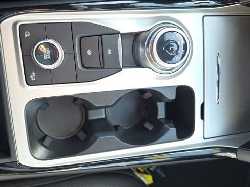 Certified 2023 Ford Explorer ST-Line w/ Class IV Trailer Tow Package image 25