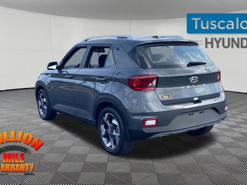 New 2025 Hyundai Venue SEL image 6