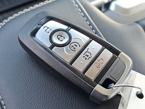 New 2026 Ford Expedition Platinum w/ Driver's Package image 33