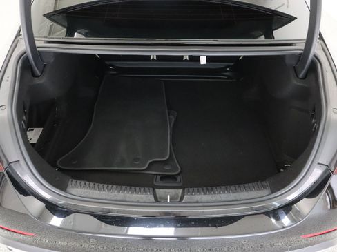 Used 2025 Mercedes-Benz E 350 Sedan image 34