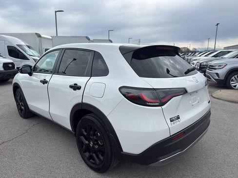 Used 2024 Honda HR-V Sport image 7