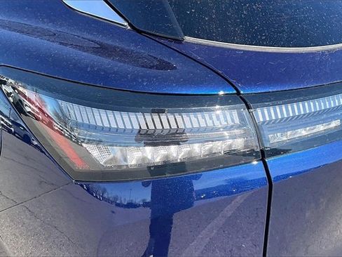 Certified 2025 Nissan Murano SV image 27