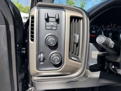 Used 2017 GMC Sierra 1500 Denali w/ Denali Ultimate Package AWD/4WD image 18