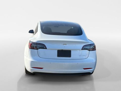 Used 2022 Tesla Model 3 Long Range AWD/4WD image 4