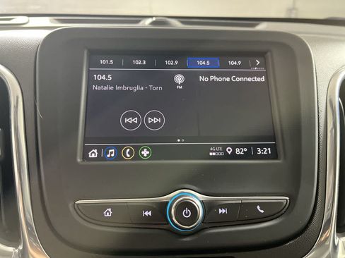 Used 2023 Chevrolet Equinox LT FWD image 18