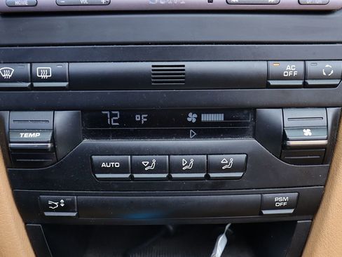 Used 2011 Porsche Boxster image 22