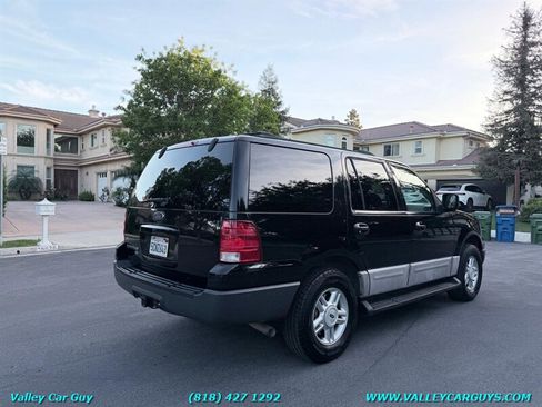 Used 2003 Ford Expedition XLT image 4