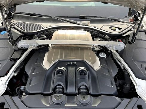 Used 2022 Bentley Flying Spur V8 image 30